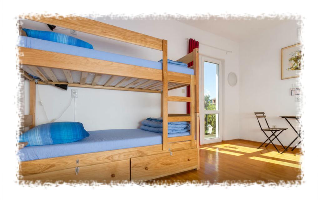 Hostel Oktarin Kastela Oda fotoğraf